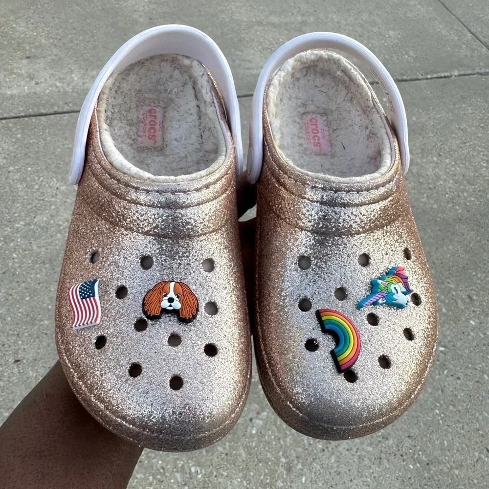 CROCS KIDS CLASSIC LINED GLITTER CLOGS WITH‎ CHARMS Little Kids Size J 2 Gold